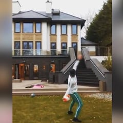 El gran efecto de la cuarentena según Alisson Becker: hora del lanzamiento desde el jardín