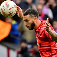 Hermoso vuelve a escena