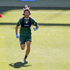 Mallorca, Valladolid, Osasuna y Leeds siguen a Juan Cruz