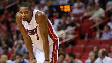 MIAMI, FL - NOVEMBER 01: Chris Bosh #1 of the Miami Heat looks on during a game against the Houston Rockets at American Airlines Arena on November 1, 2015 in Miami, Florida. NOTE TO USER: User expressly acknowledges and agrees that, by downloading and/or using this photograph, user is consenting to the terms and conditions of the Getty Images License Agreement. Mandatory copyright notice:   Mike Ehrmann/Getty Images/AFP
 == FOR NEWSPAPERS, INTERNET, TELCOS &amp; TELEVISION USE ONLY ==
