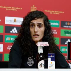 “Les hacéis preguntas a las jugadoras que no tienen que responder”