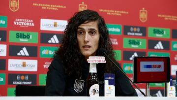 “Les hacéis preguntas a las jugadoras que no tienen que responder”