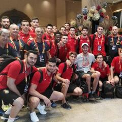 Pau Navarro llegó en silla de ruedas para espolear a España