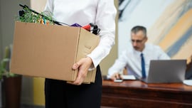 Despiden a una trabajadora incapacitada pero la empresa le acaba pagando mes tras mes tras caer en su propia trampa