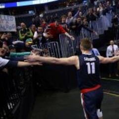 Sabonis domina, Kentucky dice adiós y continúa Ingram