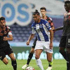 'Tecatito' resaltó su felicidad al ser nombrado MVP en Portugal