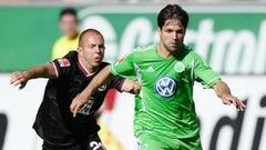 El Wolfsburgo decidirá hoy si deja cedido a Diego