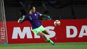 Futbol, Chile vs Colombia.  Fase Final, Copa America Femenina 2018.  La jugadora de Chile Christiane Endler, durante el partido de la segunda fecha fase final Copa America Femenina estadio La Portada.  La Serena, Chile.  19/04/2018  Hernan Contreras/Photosport