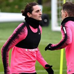 Le Parisien: Rabiot se ve en el Barcelona el 1 de julio