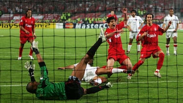 Morientes: “I consider myself part of the Liverpool squad that won the Champions League”
