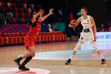 Alba Torrens, alero de la Selección, ante Montenegro en el Eurobasket.