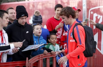 Griezmann with Atleti fans