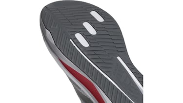 Estas zapatillas de Adidas, ligeras y transpirables, son perfectas para correr distancias cortas y medias
