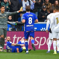 Iturralde, sobre el posible penalti: "El VAR tendría que haber avisado para que lo fuese a ver"