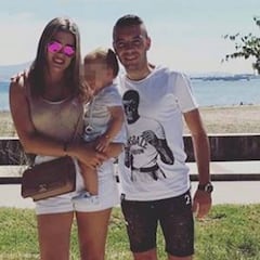 Iago Aspas, un hombre familiar y amante de los coches