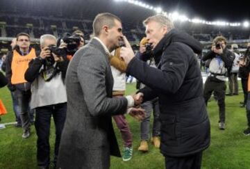 Saludo entre Garitano y Moyes.