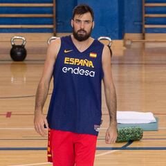 Pierre Oriola empieza la gira en la pole de los meritorios