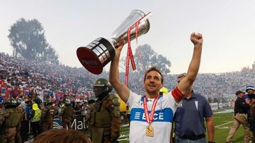¿Mensaje a Colo Colo?: la UC enciende las redes con este mural en su nuevo estadio