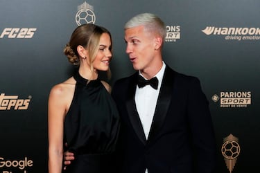 Dani Olmo conoció a Laura Abla en Alemania, durante su etapa en el RB Leipzig. Fue allí donde surgió el flechazo: mientras Olmo brillaba en la Bundesliga y afianzaba su carrera internacional, coincidió con la joven modelo e influencer alemana, que entonces ya comenzaba a despuntar en redes.