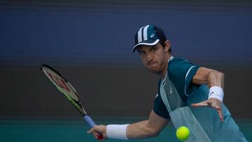 Beijing (China), 30/09/2023.- Nicolas Jarry of Chile in action against Matteo Arnaldi of Italy during the round of 16 match in the China Open tennis tournament in Beijing, China, 30 September 2023. (Tenis, Italia) EFE/EPA/ANDRES MARTINEZ CASARES
