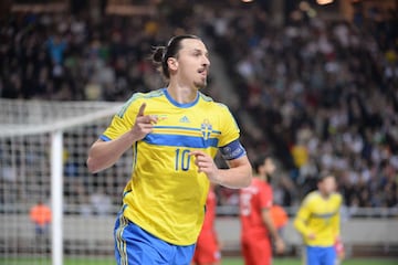 Pudo haber implementado su marca de 62 goles aunque no fue convocado para ir al Mundial. Zlatan se retiró al final de la Euro 2016 con 62 goles anotados en 116 partidos con su país.