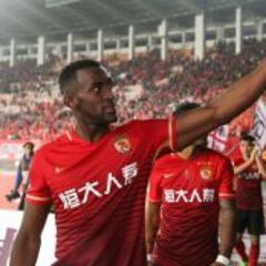 China, lesiones y bajo nivel sacan a referentes de Selección