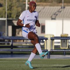 Histórica Oshoala: centenario con doblete para liderar el pichichi