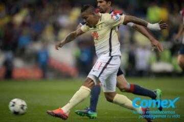 El Clásico pintó bien para Chivas