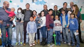 Claudio Bravo junto a Luis Enrique y Dani Alves.