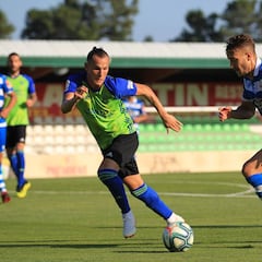 Borja Valle tumba de penalti a ‘su’ Ponferradina