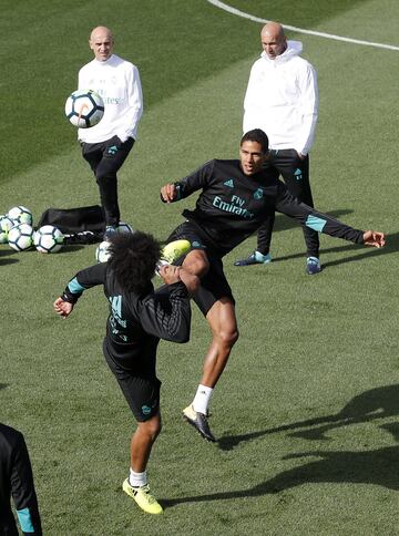 El Madrid prepara el partido ante la Real Sociedad de Carlos Vela