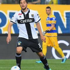 Sierralta se afianza en la defensa del Parma en la Serie A