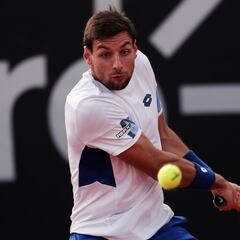 Zapata cae ante Gerasimov (661º) y Carballés contra Shimabukuro (148º)