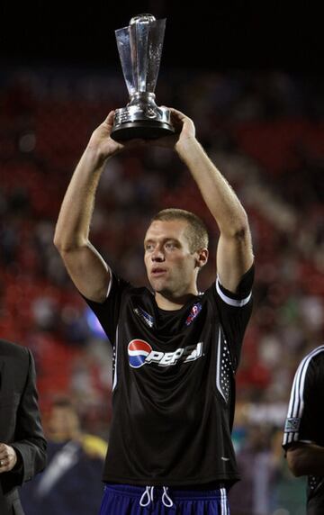 Jimmy Conrad fue el capitán contra el West Ham United.