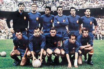 Iríbar con la Selección Española Campeona de Europa en 1964 que derroto a Rusia en la final.