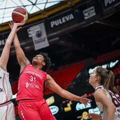 El ímpetu y la constancia del Gernika controlan a La Roche