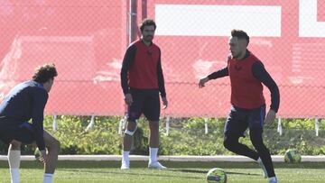 Ocampos y Delaney, en el entrenamiento de hoy.