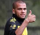 Alves: "El secreto para marcar a Messi es no preocuparse de marcarlo"