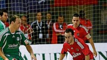 <b>ESTRELLAS. </b>Schumacher ganó ayer la partida a Ricardinho.