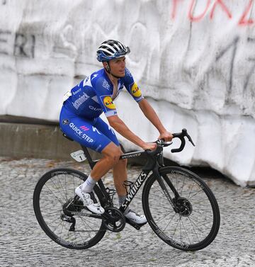 Mas, segundo y mejor joven de la Vuelta de 2018 (con victoria en Andorra), debuta en el Tour con humildad y ambici¨®n a partes iguales: ¡°No conozco la carrera y quiero aprender, pero no me descarto de la pelea por la general ni de aspirar a triunfos¡±. Ir¨¢