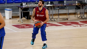 Ricky Rubio, durante su primer entrenamiento oficial con el Barcelona.