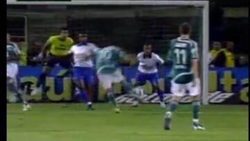 Volea seca: a 13 años de este golazo de Valdivia en Palmeiras