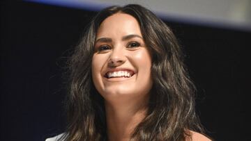 Demi celebra seis meses de sobriedad