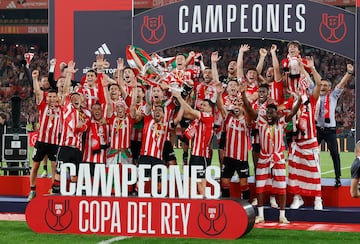 El Athletic Club celebra el t¨ªtulo de la Copa del Rey en 2024.