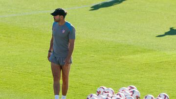 Simeone, en el entrenamiento del Atlético.