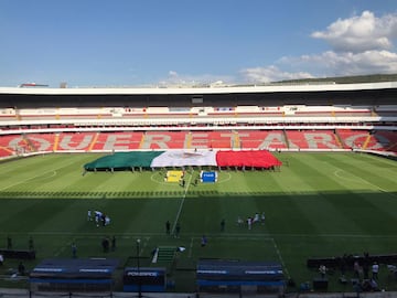 El color de la afición en el México vs Chile