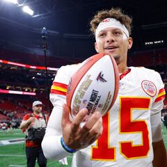 Mahomes y los Chiefs se mantienen invictos 3-0, luego de superar a Falcons