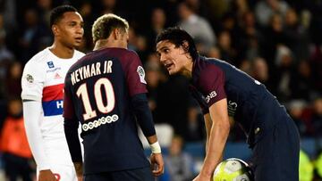 Cavani y Neymar durante un partido con el PSG. 