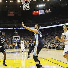 ¡Marc Gasol asalta la Bahía! Los Grizzlies remontan 24 puntos a los Warriors de Curry (40)