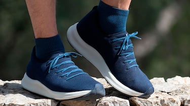 Camina sin dolor con las nuevas zapatillas Yuccs, fabricadas en España con tejidos naturales